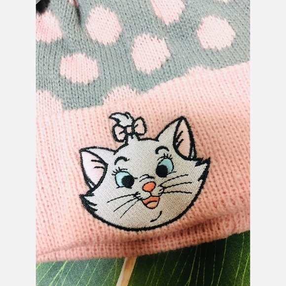 🌺SALE🌺New Disney Aristocats Marie Pom Beanie Hat - Picture 2 of 5